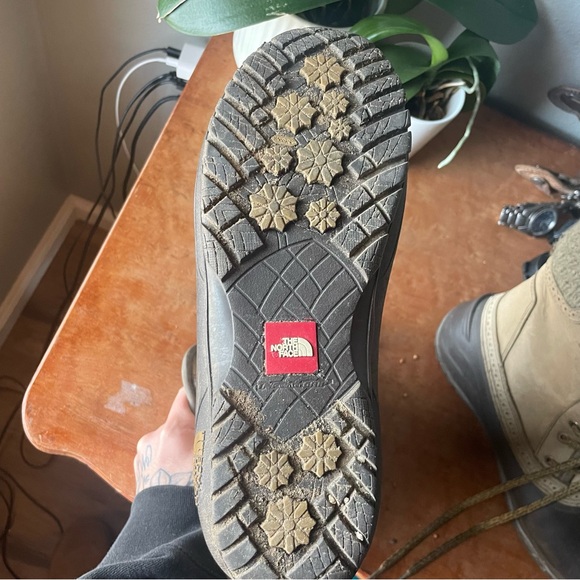 The North Face snow boots - Picture 4 of 5